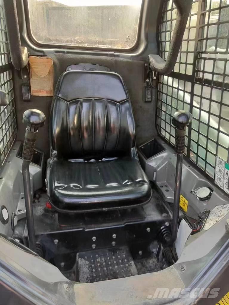 Bobcat S 450 Carregadoras de direcção deslizante