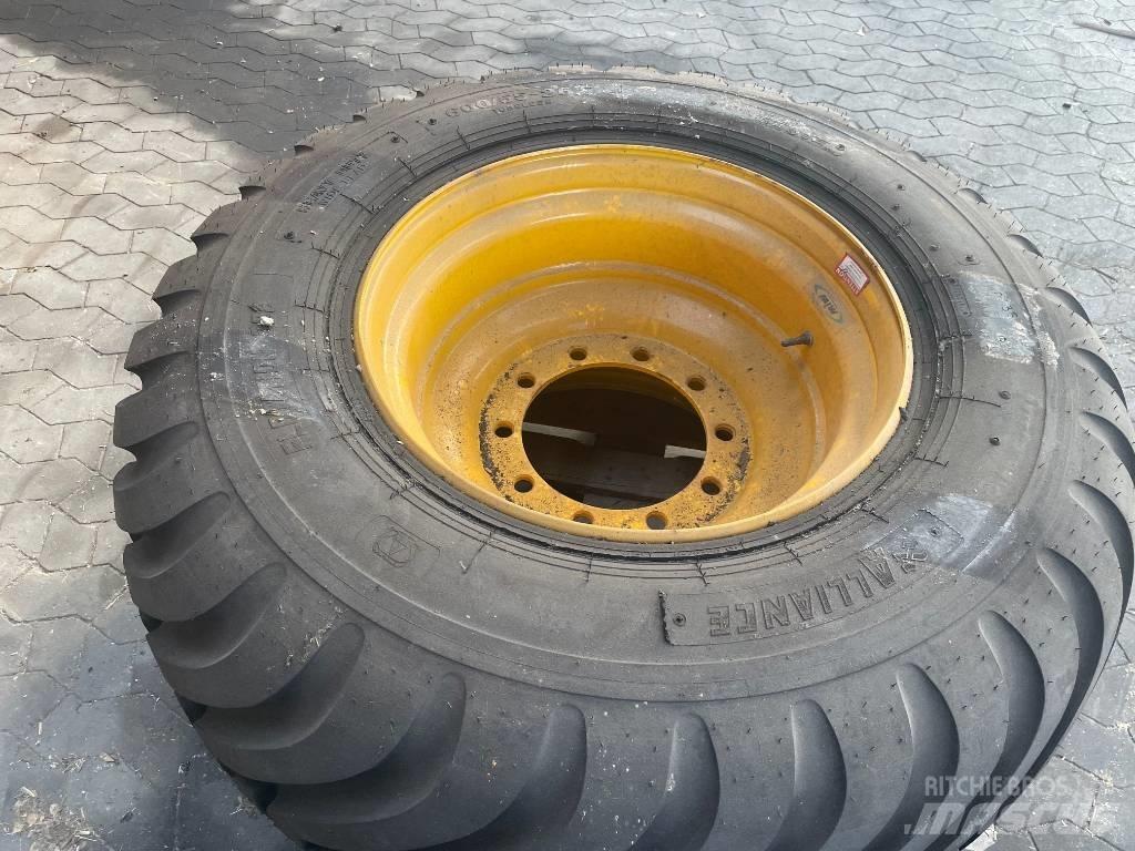 Alliance 600/55-26.5 Tratores Agrícolas usados