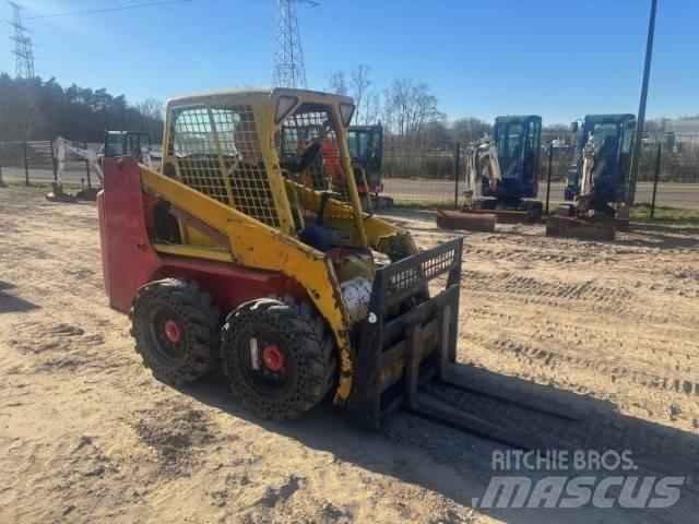 Bobcat S 130 Carregadoras de direcção deslizante