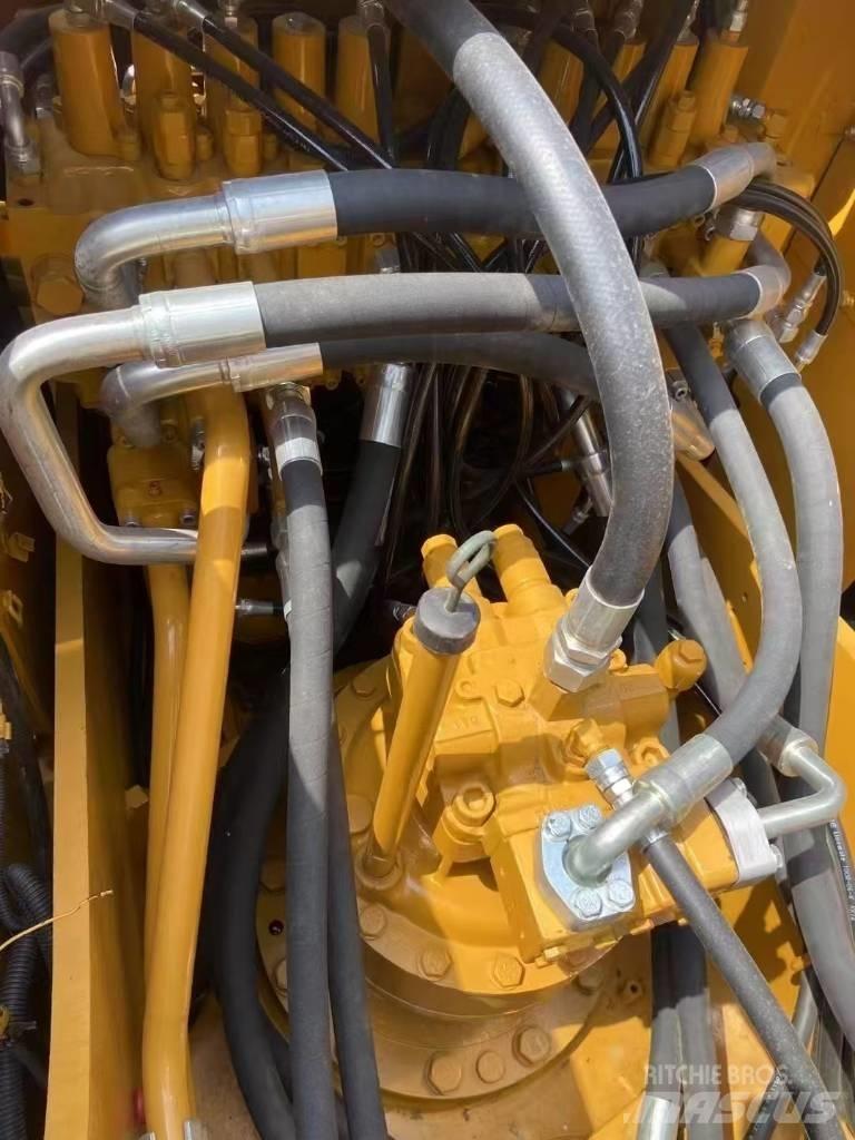 CAT 320D2 Escavadoras de rastos