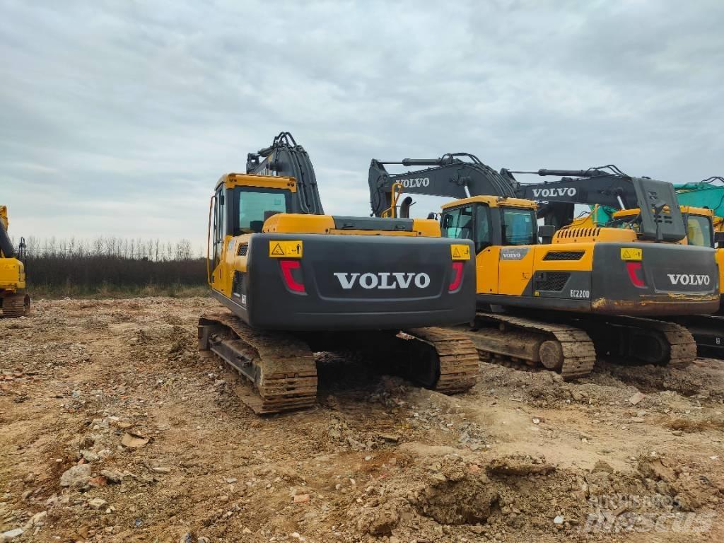 Volvo EC220D Escavadoras de rastos