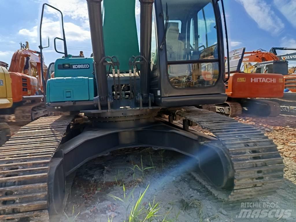Kobelco SK210 Escavadoras de rastos