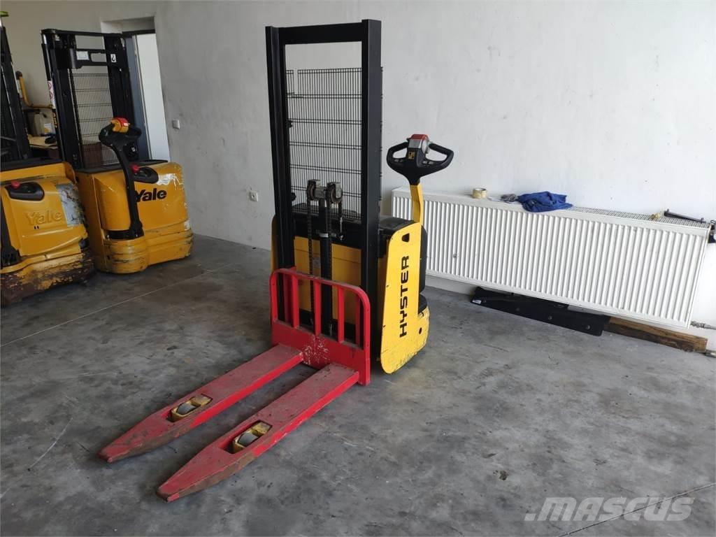 Hyster S1.0E Empilhador para operador externo