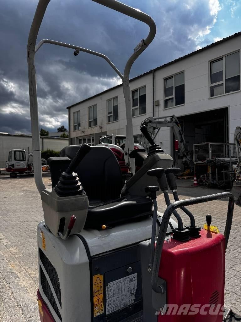 Takeuchi TB 210 R Mini Escavadoras <7t