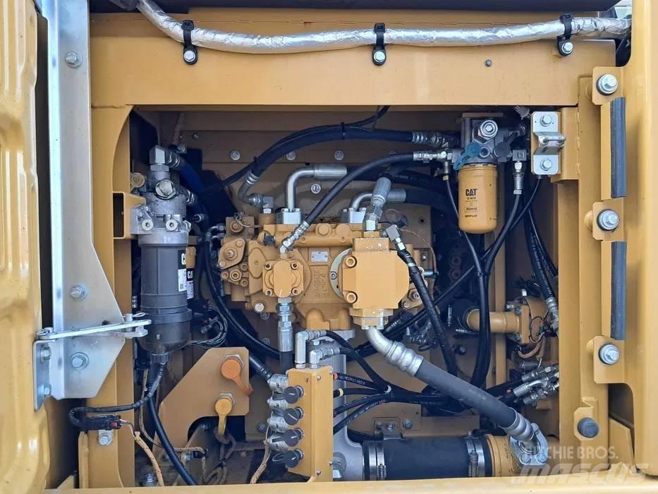 CAT 323 F L Escavadoras de rastos