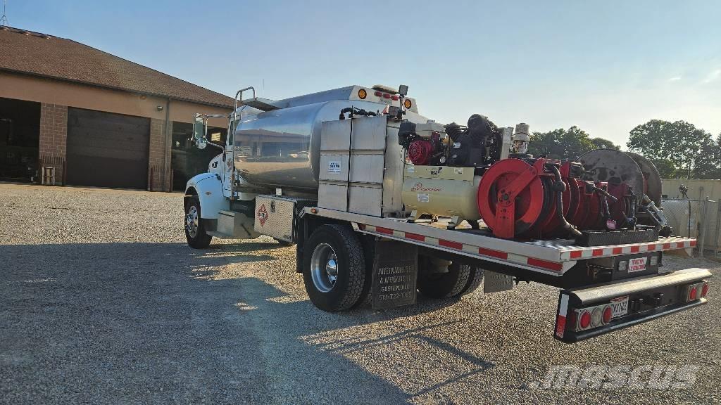 Peterbilt PB335 Camiões-cisterna