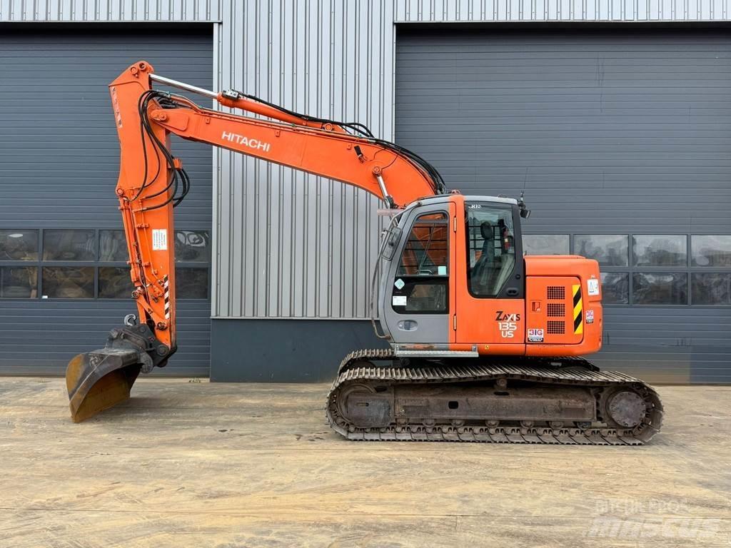 Hitachi ZX135US Escavadoras especiais