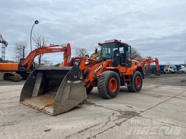 Doosan DL 200 Pás carregadoras de rodas