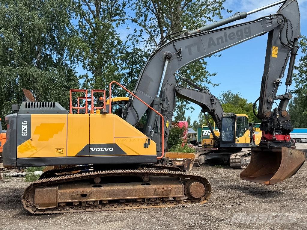 Volvo EC 250 E Escavadoras de rastos