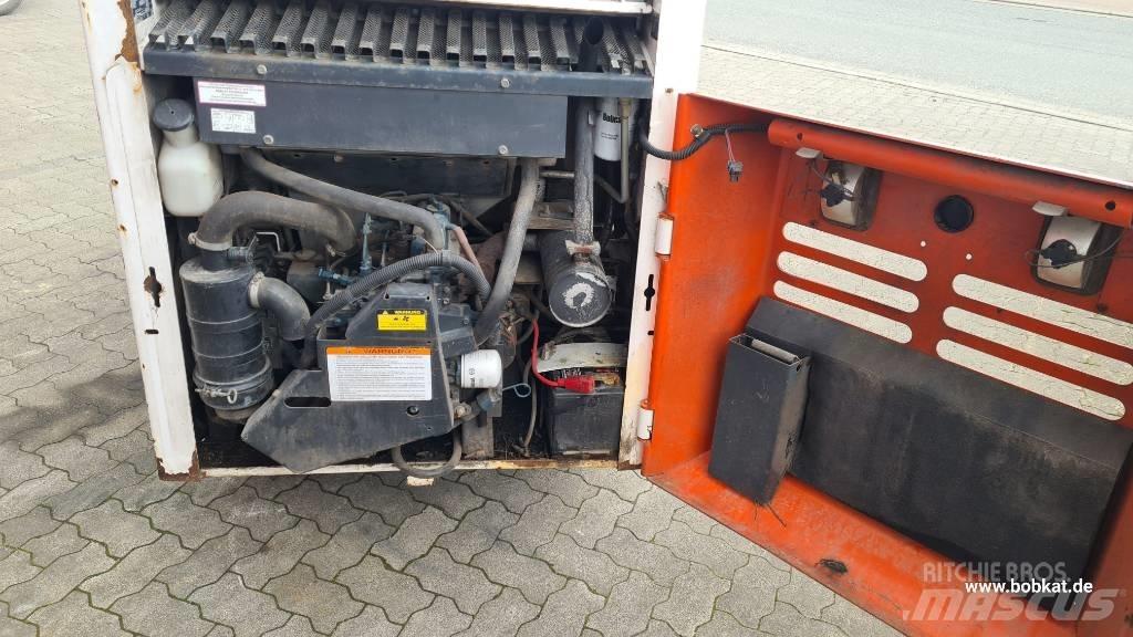 Bobcat 553 Carregadoras de direcção deslizante
