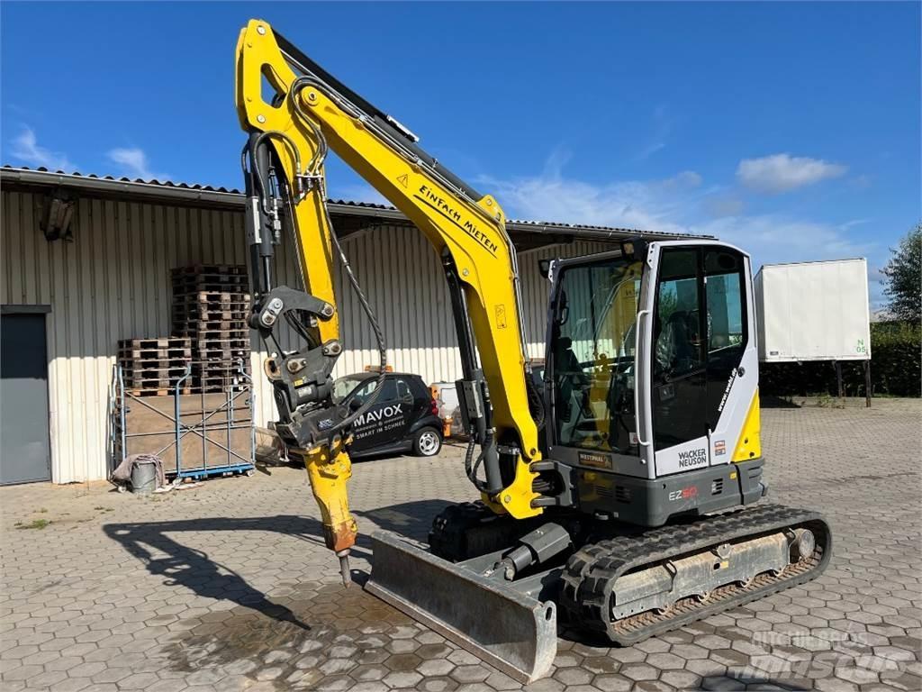 Neuson EZ50 Mini Escavadoras <7t