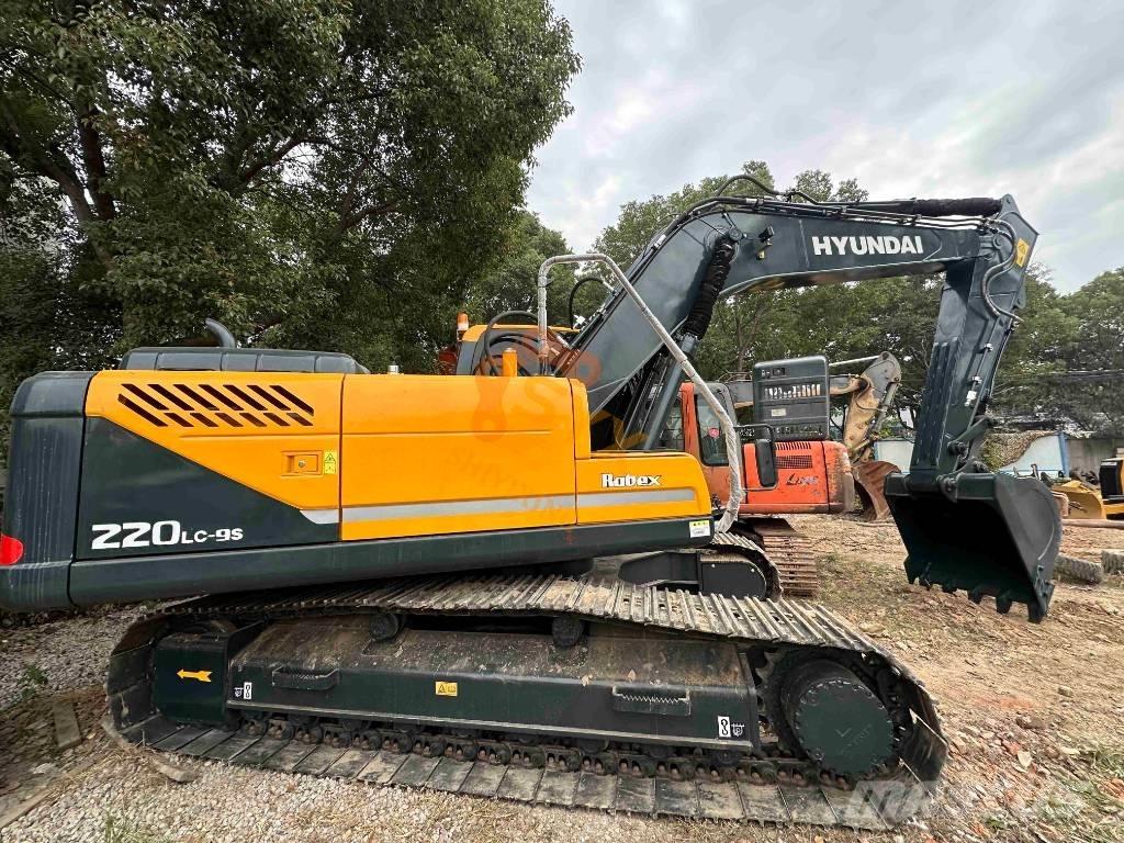 Hyundai Robex 220-9S Escavadoras de rastos