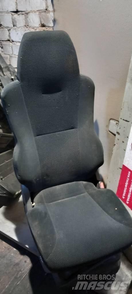 MAN TGX.    81623076414 Cabines e interior
