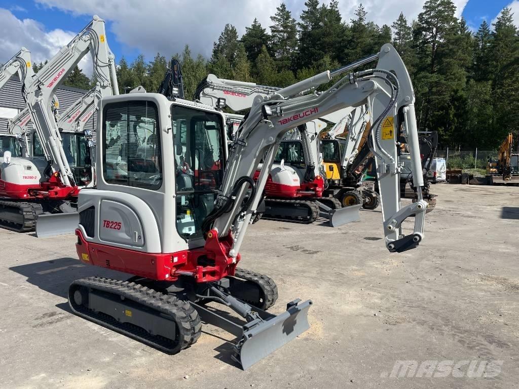 Takeuchi TB 225 Mini Escavadoras <7t