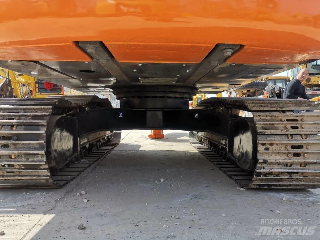 Hitachi ZX 200 Escavadoras de rastos