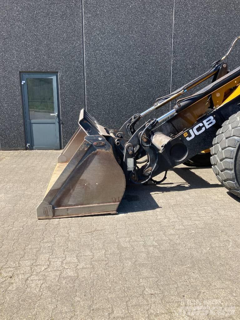 JCB 437 HT HL Pás carregadoras de rodas