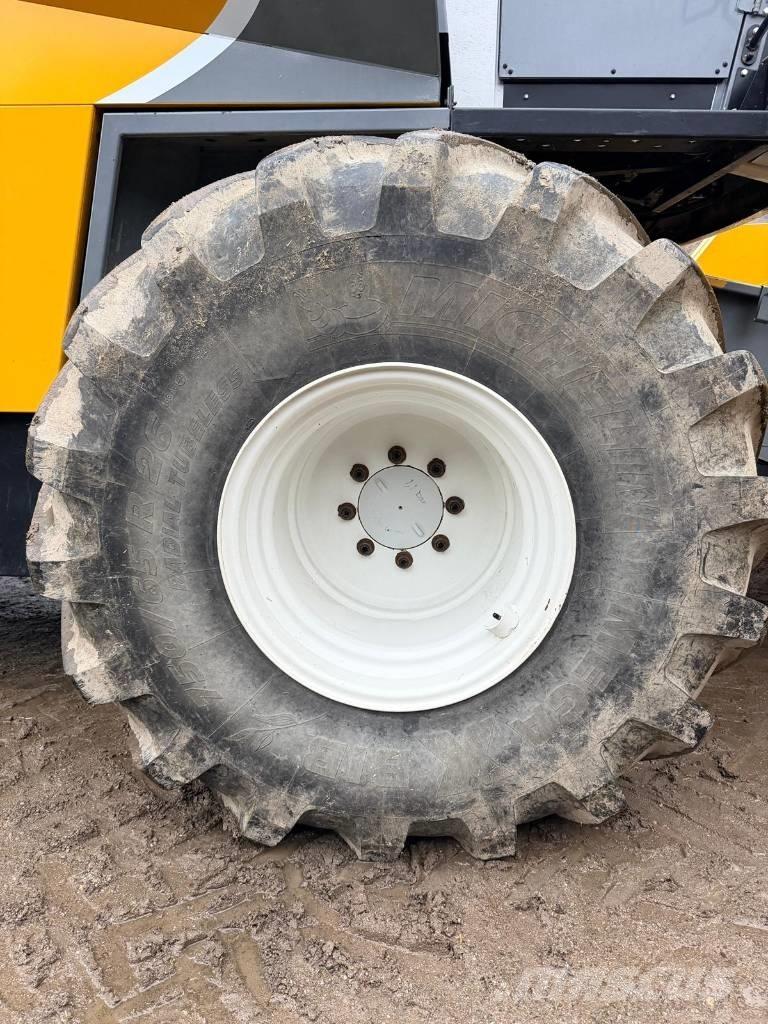 Sampo-Rosenlew 2065 Ceifeiras debulhadoras