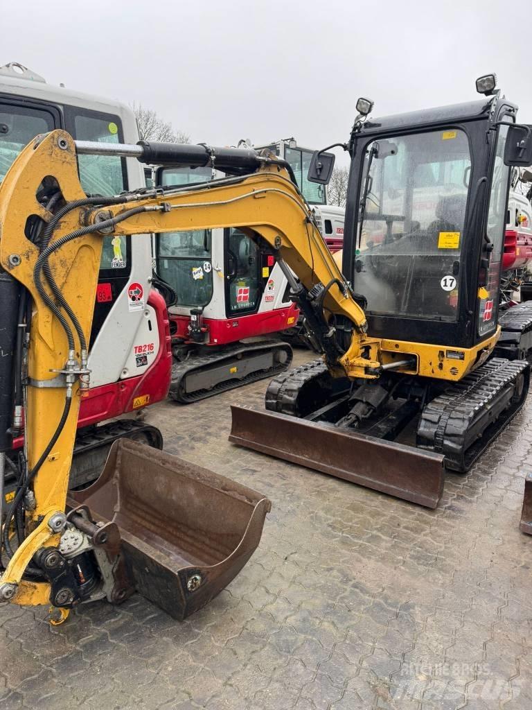 CAT 302.7 D Mini Escavadoras <7t