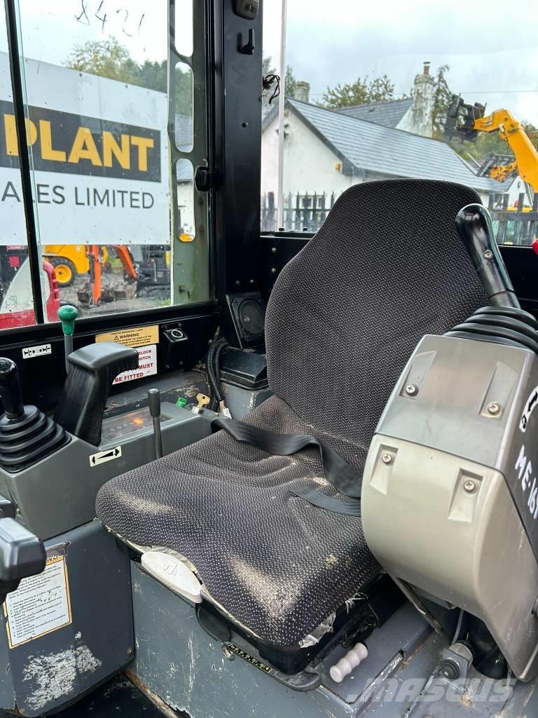 Takeuchi TB 23 R Mini Escavadoras <7t