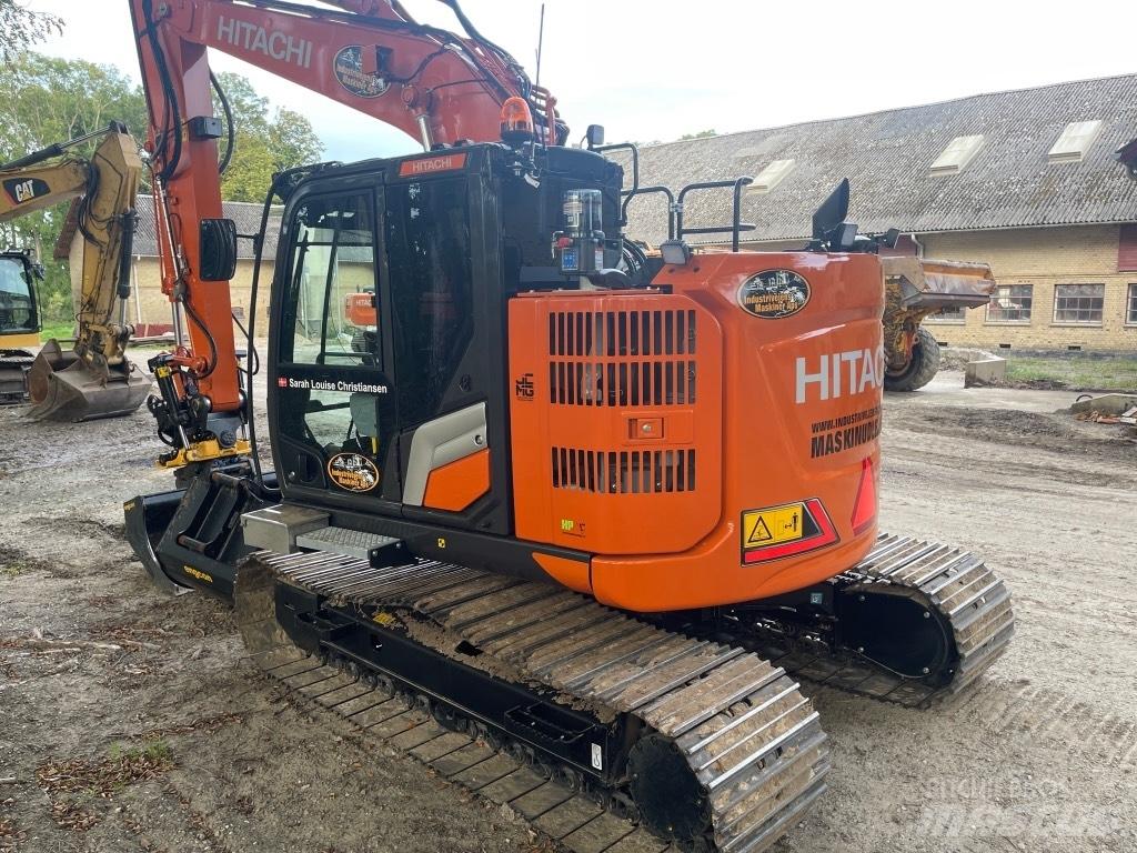 Hitachi ZX 135 US-7 Escavadoras de rastos