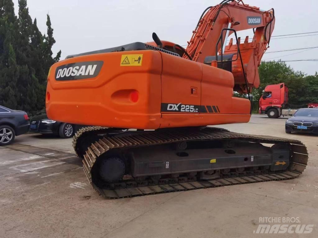 Doosan dx225 Escavadoras de rastos