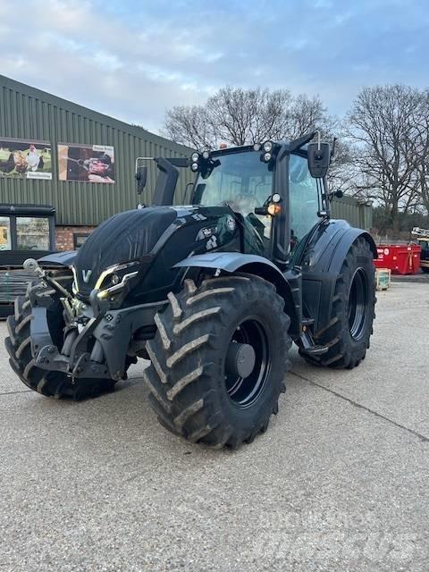Valtra T 235 D Tratores Agrícolas usados