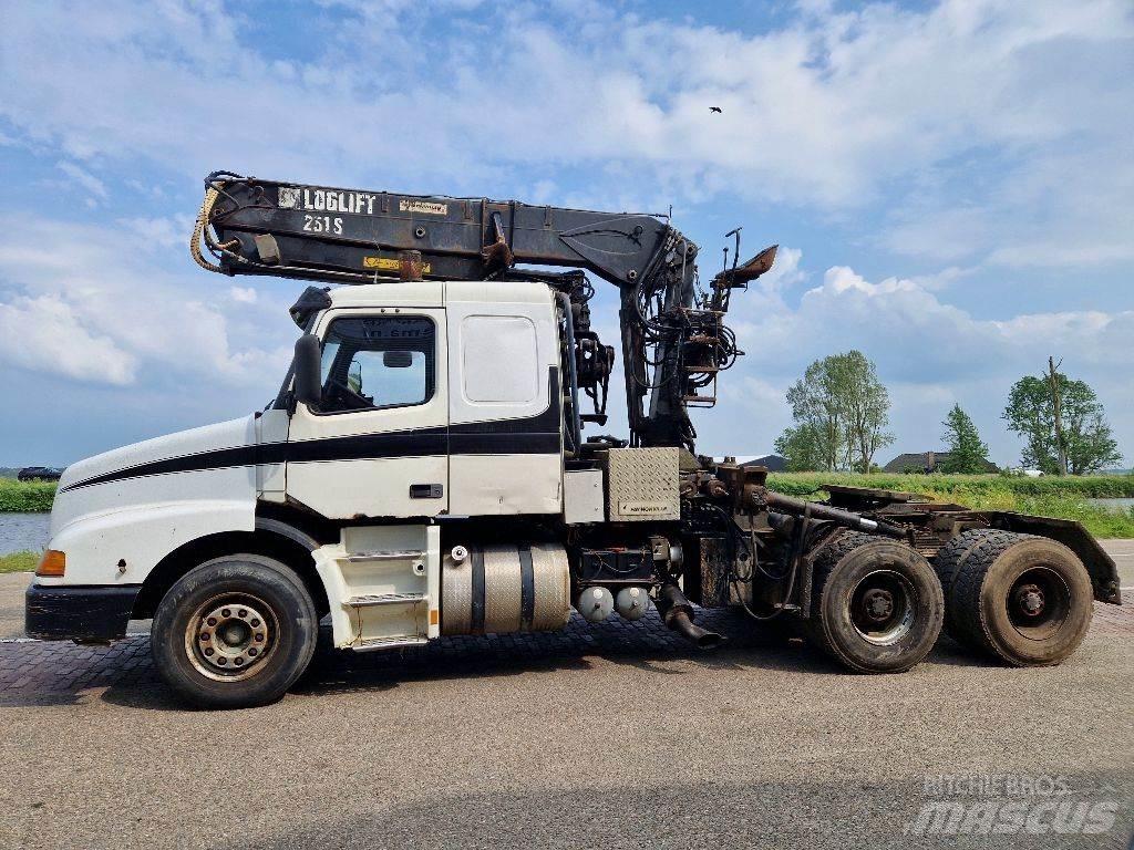 Volvo NH12.460 Tractores (camiões)