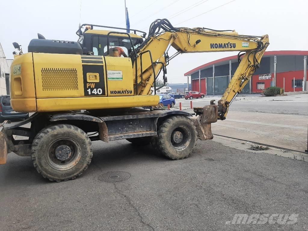 Komatsu PW 140-7 Escavadoras de rodas
