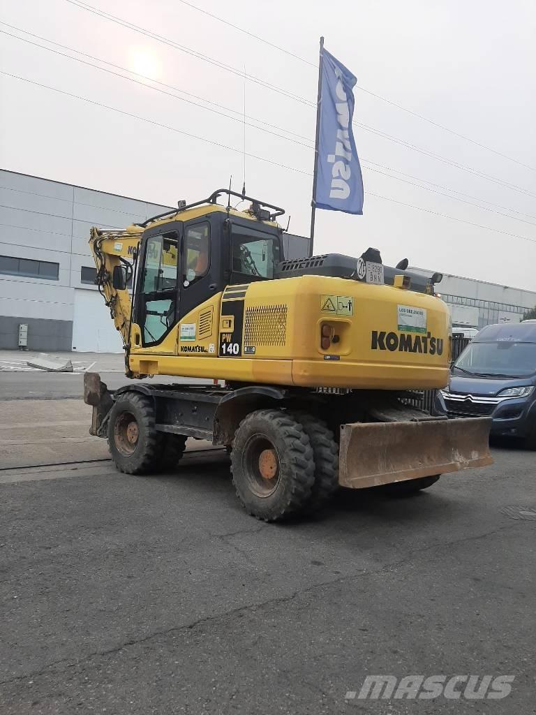 Komatsu PW 140-7 Escavadoras de rodas