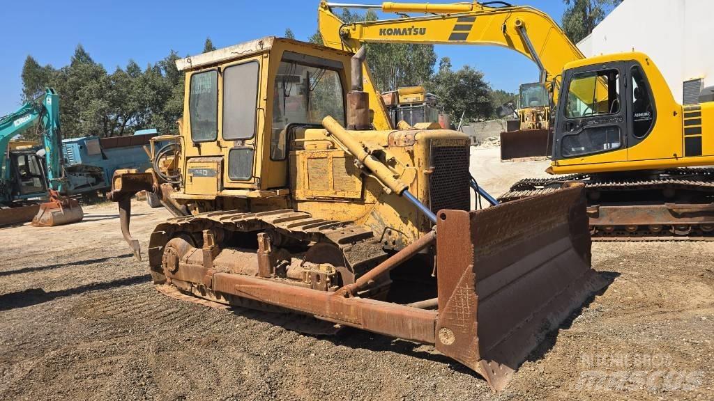 CAT D 6 D Dozers - Tratores rastos