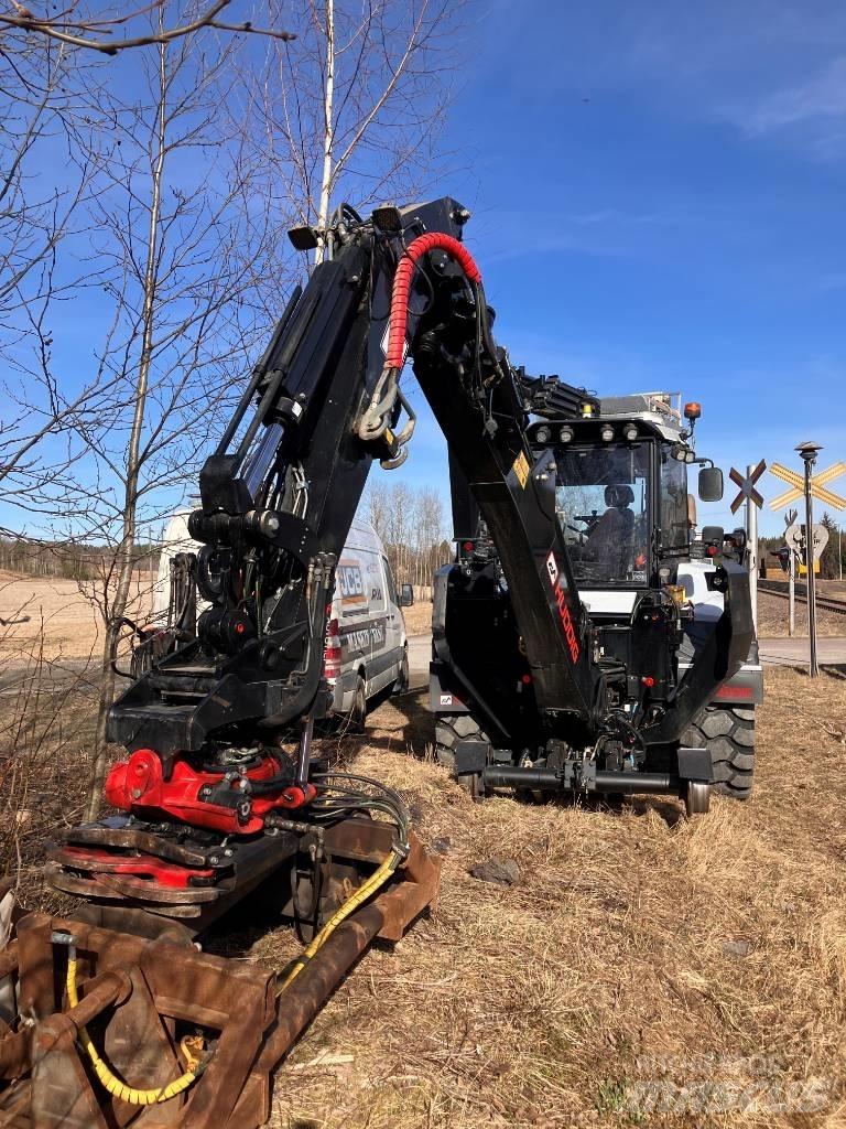 Huddig 1370 T Retroescavadoras