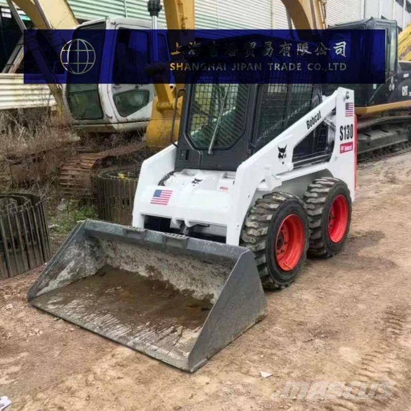 Bobcat S 130 Carregadoras de direcção deslizante