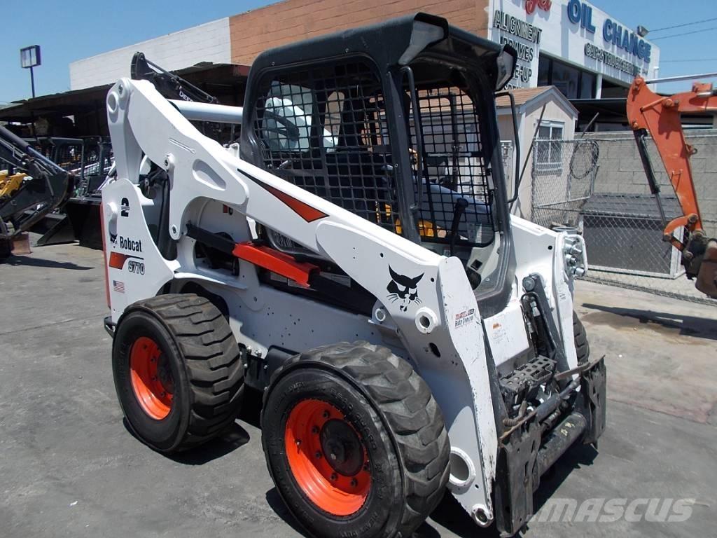 Bobcat S770 Carregadoras de direcção deslizante