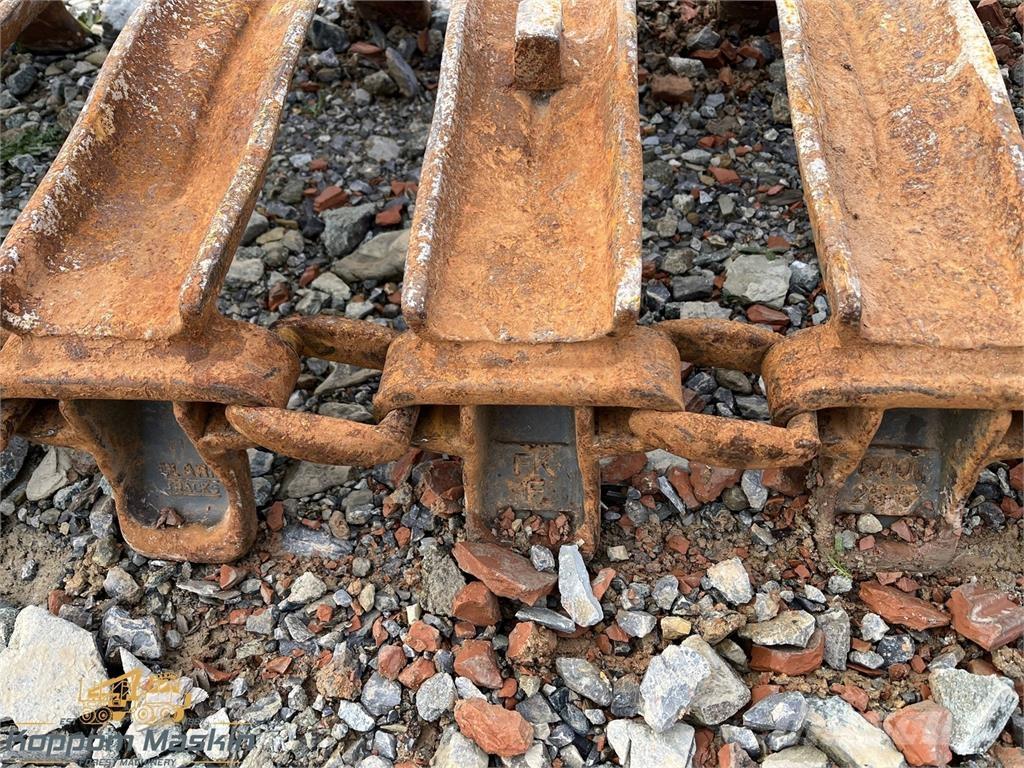 Clark ATF 600x26,5 Rastos, correntes e material rodante