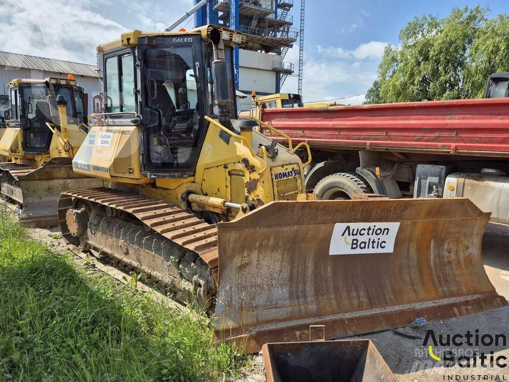 Komatsu D51 Dozers - Tratores rastos