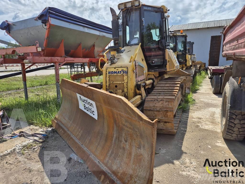 Komatsu D51 Dozers - Tratores rastos