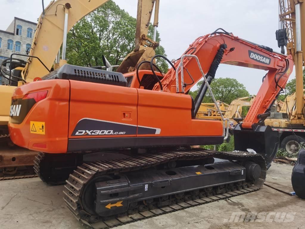 Doosan DX 300 LC Escavadoras de rastos