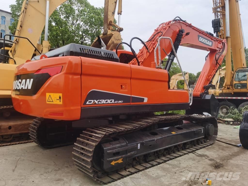 Doosan DX 300 LC Escavadoras de rastos