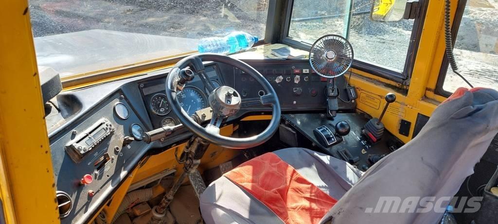 Volvo A 25 B , A 25 C Camiões articulados