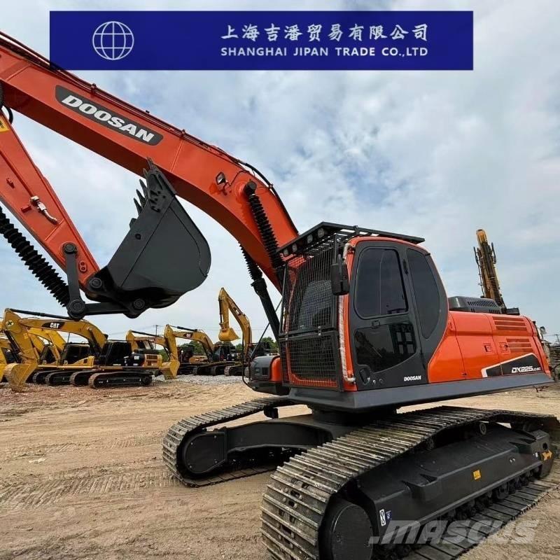 Doosan DX 225 Escavadoras de rastos