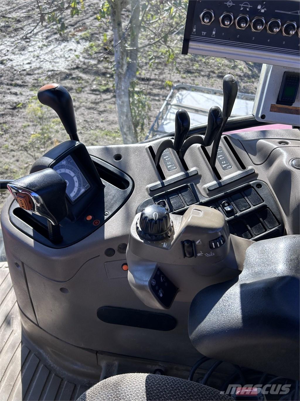 CASE Maxxum 125 Tratores Agrícolas usados