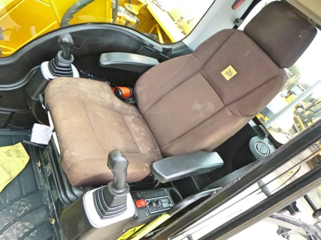 JCB JS 130 LC Escavadoras de rastos