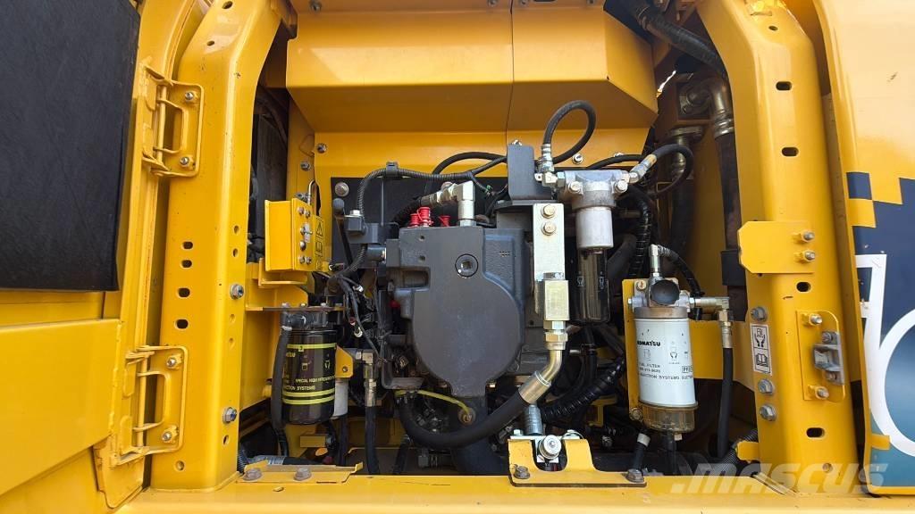 Komatsu HB 215 LC-3 Escavadoras de rastos