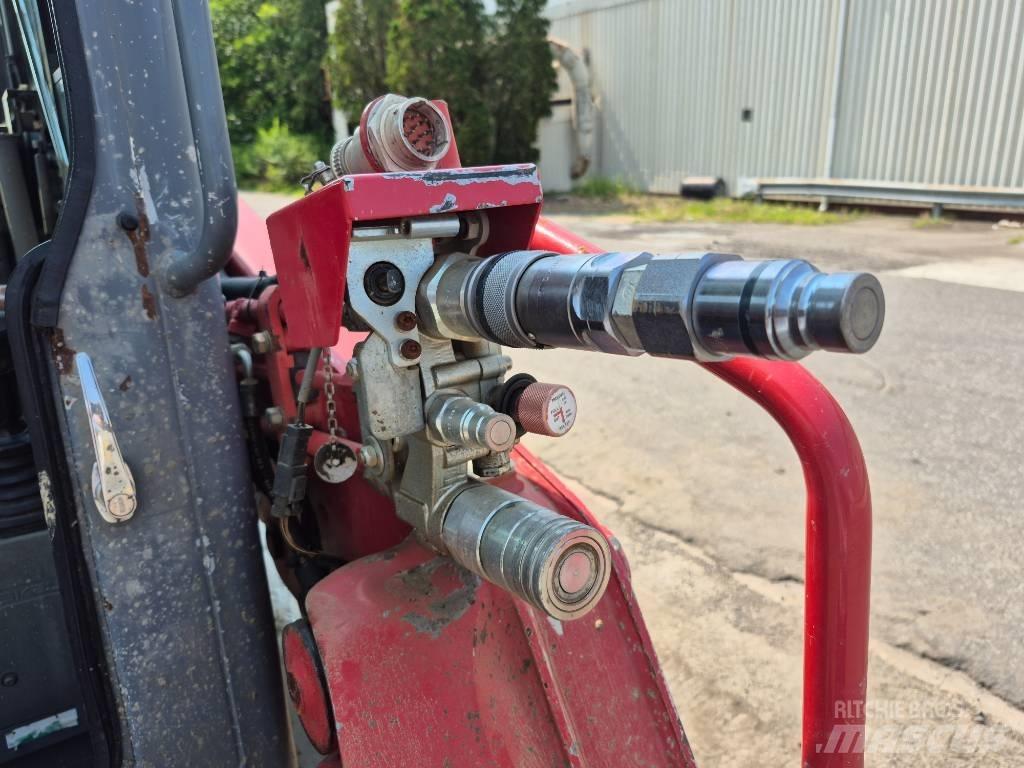 Takeuchi TL 8 Carregadoras de direcção deslizante