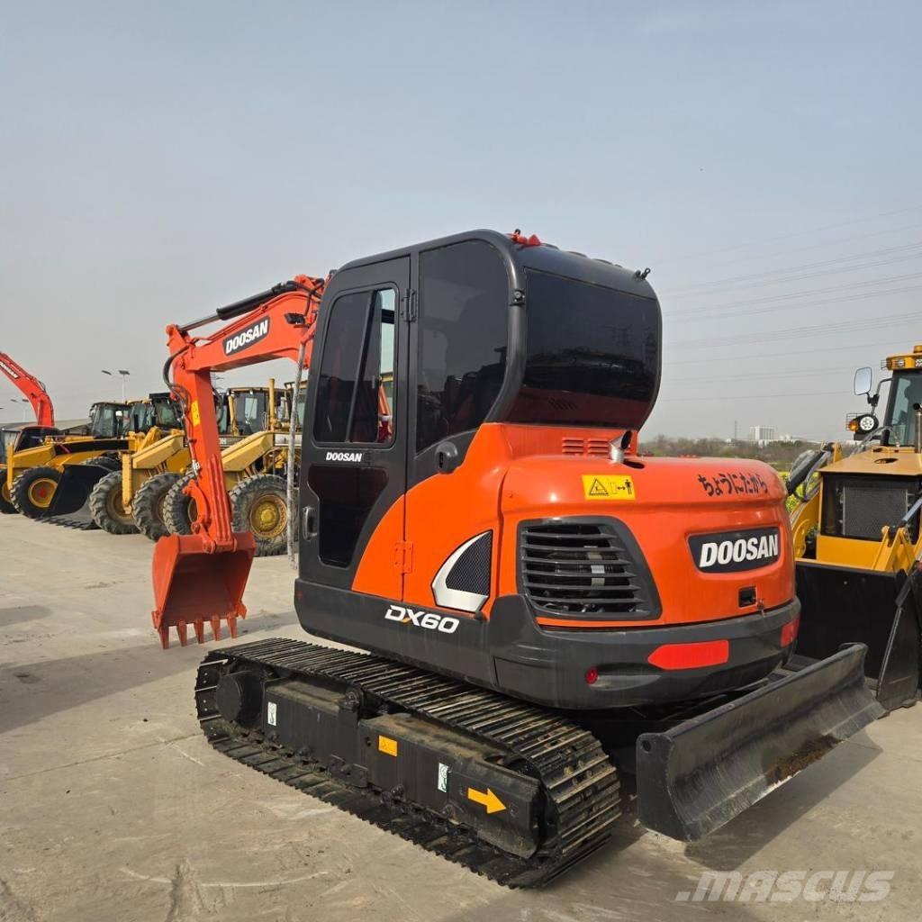 Doosan DX 60 Mini Escavadoras <7t