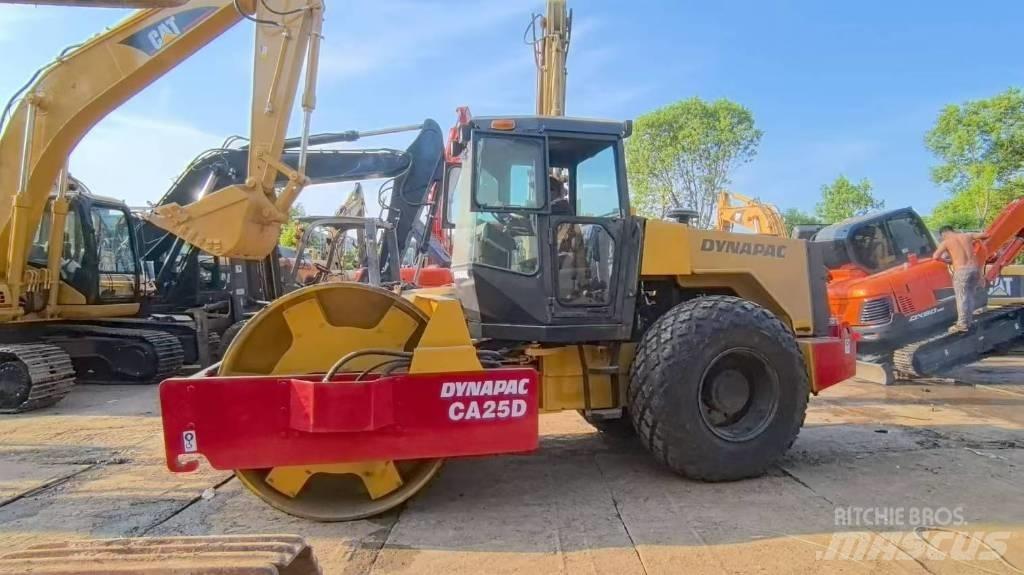 Dynapac CA 25 D Cilindros Compactadores monocilíndricos