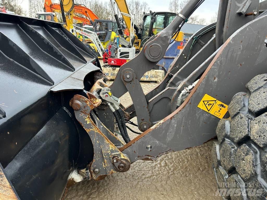 Volvo L 120 H Pás carregadoras de rodas