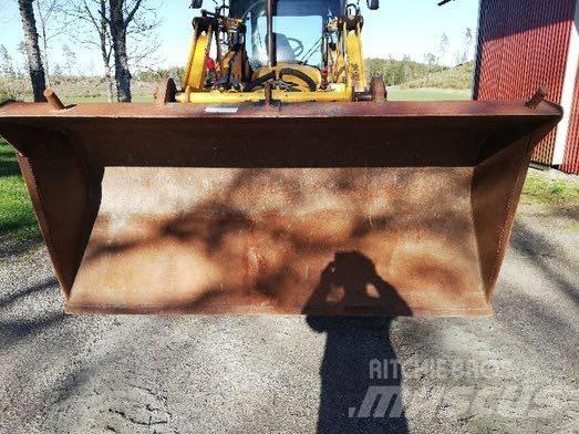 JCB 4 X Pás carregadoras de rodas