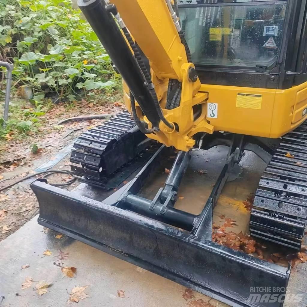 CAT 303.5 E CR Mini Escavadoras <7t