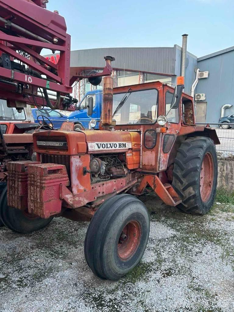 Volvo 810 Tratores Agrícolas usados